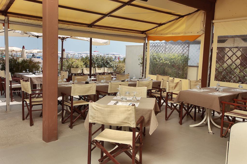Gallia Club Hotel เชเซนาติโก ภายนอก รูปภาพ
